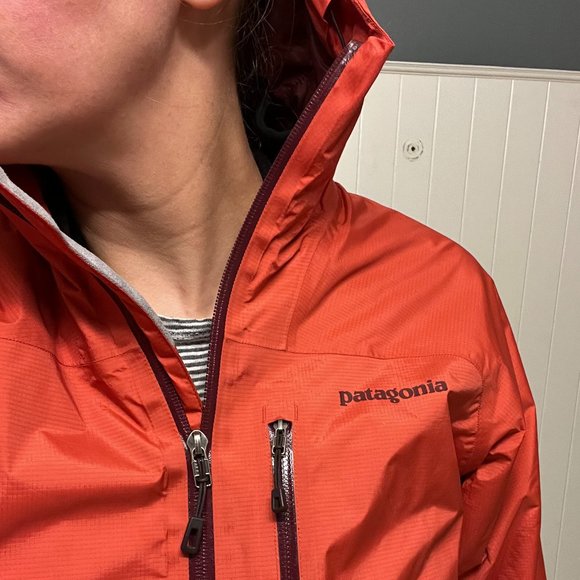 Patagonia Jackets & Blazers - Patagonia Women's Insulated Torrentshell Jacket